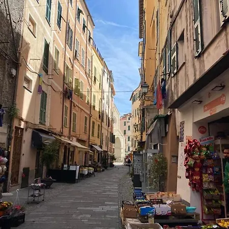 Bilocale In Centro Lejlighed